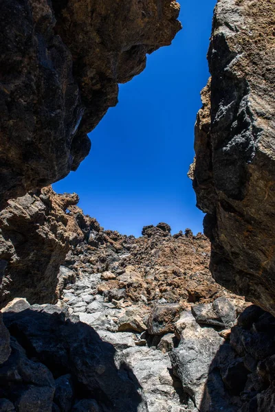 Desert Lonely Road Landskap i Volcan Teide National Park, Teneriffa, Kanarieöarna, Spanien — Stockfoto