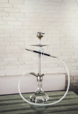 Nargile beyaz tuğla duvar 