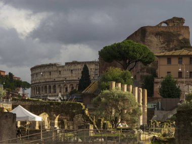 Roma, İtalya 'nın ana caddelerinin manzarası