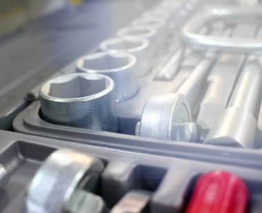 Bir araba atölye, araba atölye tamir için araçlar kümesi