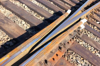 Tren. Demiryolu parça, raylar, tren trafik, bir parçası sanayi peyzaj.