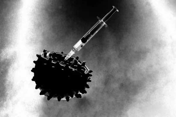Avuçlarında Şırınga Aşısıyla Sıhhiye Modern Bir Laboratuvarda Koruyucu Bir Çalışma — Stok fotoğraf