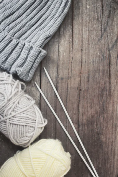 Yarn ball and needles — Stock Photo, Image