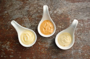 Salata sosu yakın çekim 