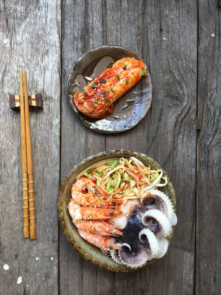 Sopa de fideos de mariscos picantes coreanos — Foto de Stock