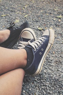 Arkadaşlar ayakkabılarımı kapatın