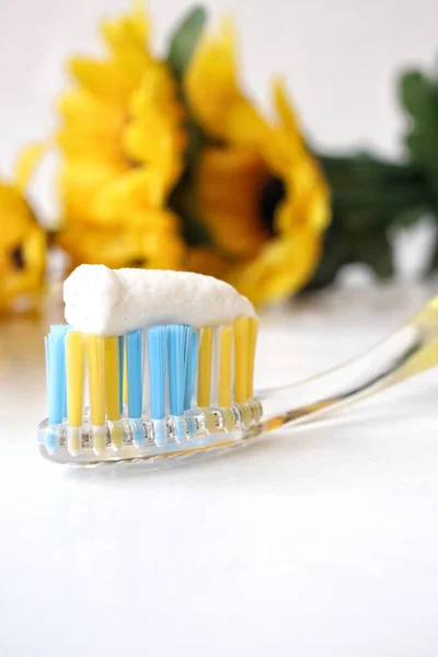 Close up of toothbrush and toothpaste — Stock Photo, Image