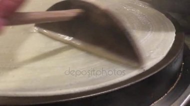 Pişirme krep yakın çekim 