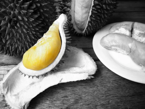 Close up of durian on wood background — Stock Photo, Image