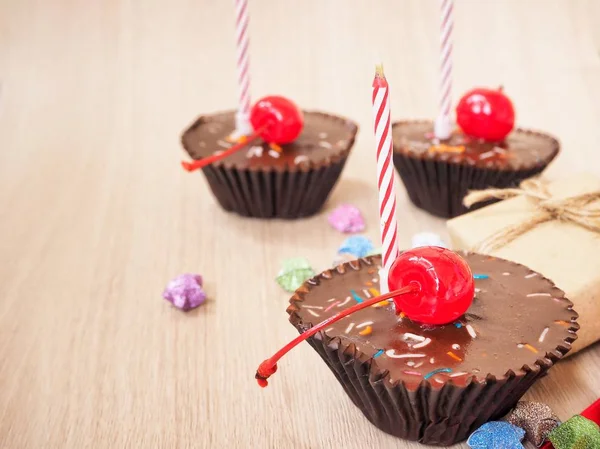 Fechar de aniversário cupcake — Fotografia de Stock