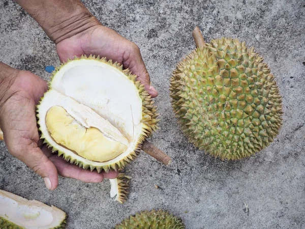 Close up de frutas durianas — Fotografia de Stock