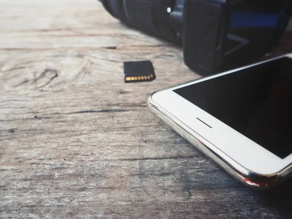SD kartı kamera ve akıllı telefon
