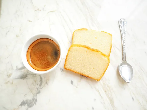 Masła ciasto z filiżanki kawy — Zdjęcie stockowe