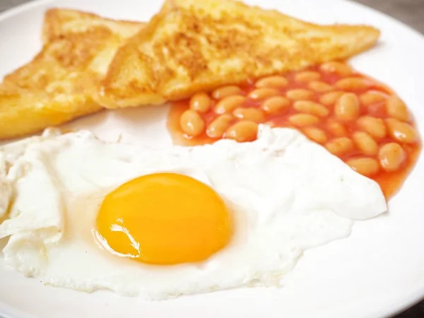 Närbild av engelsk frukost — Stockfoto
