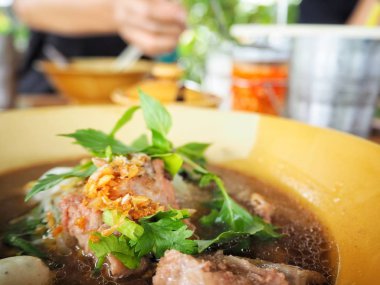 Vietnamca pho erişte