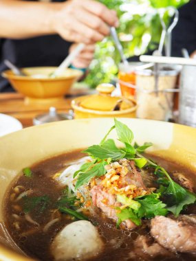 Vietnamca pho erişte