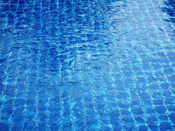 Textura de água na piscina — Fotografia de Stock