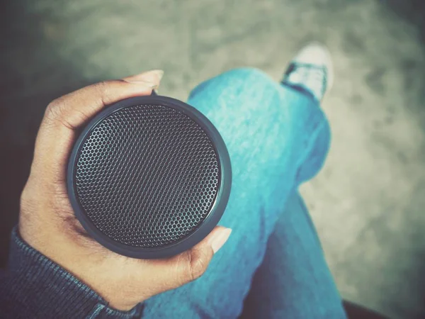 Selfie yandan bluetooth hoparlör