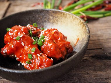 Kore kızarmış tavuk