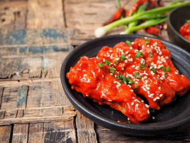 Kore kızarmış tavuk