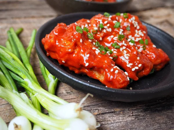Koreanisches gebratenes Huhn — Stockfoto