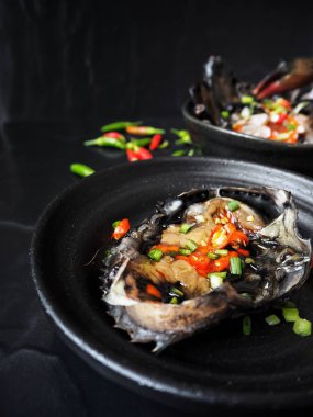 soya sosu ve Marine yengeç ile lezzetli Kore yemek 