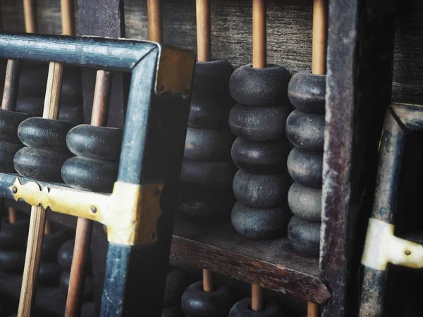 Eski vintage paslı bacus görünümünü kapat