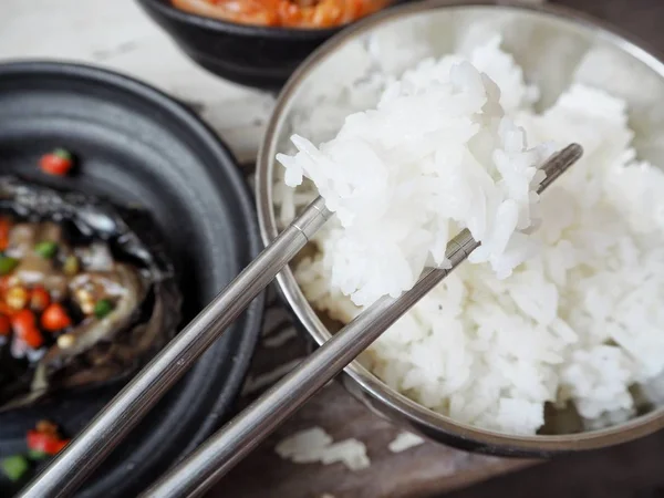 Selektiv Fokus För Läckra Koreanska Maträtt Med Sojasås Och Marinerad — Stockfoto