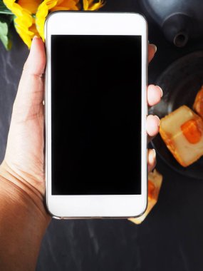 Telefon yandan festival moon pasta ile akıllı