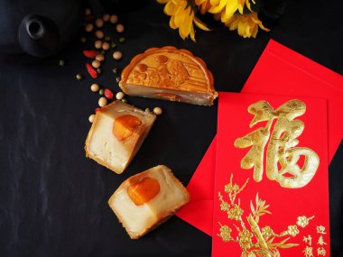 Kırmızı zarf festival moon pasta ile Çin