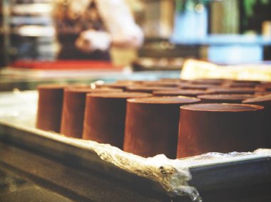 Mutfakta çikolata yapımı 