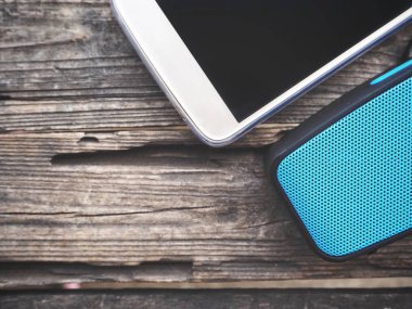 Akıllı telefon ile Bluetooth Hoparlör