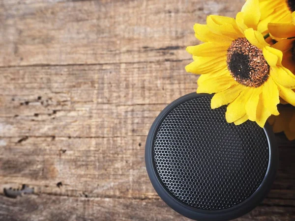 Çiçek ile Bluetooth Hoparlör