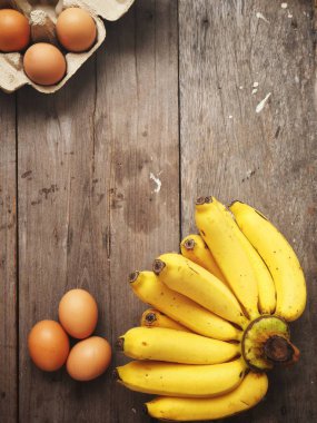 Yumurta ve muz