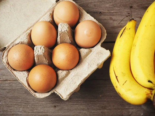 Huevos y plátanos — Foto de Stock