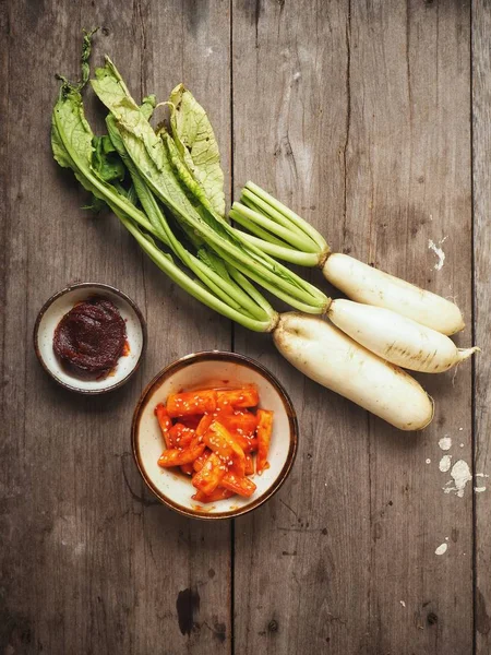 Daikon rabanetes kimchi comida coreana — Fotografia de Stock