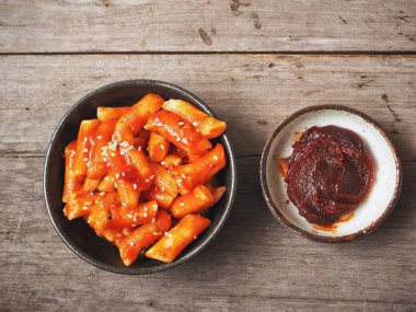 Pirinç kek Kore yemeği