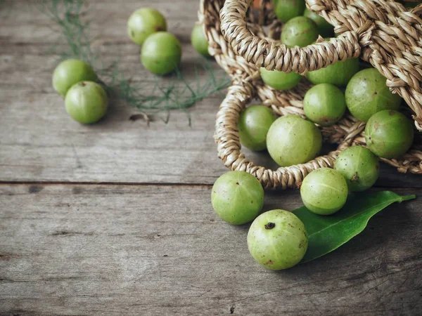 Närbild på gröna krusbär — Stockfoto