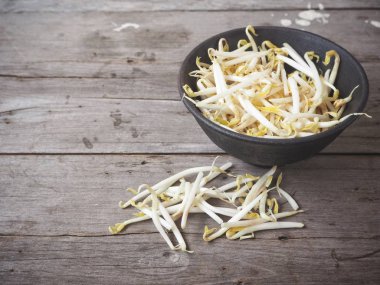 Fasulye filizlerini kapatın.