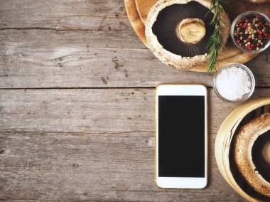 Portobello mantar ile akıllı telefon