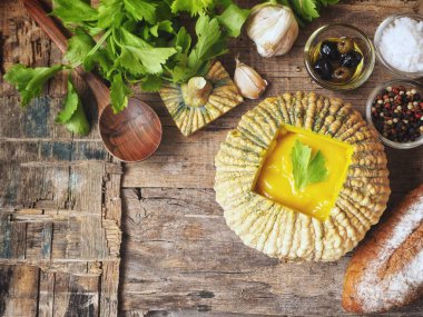 Taze ekmek ile kabak çorbası