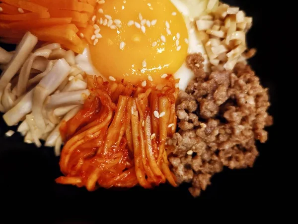 Riso Bibimbap con cibo coreano vegetale — Foto Stock