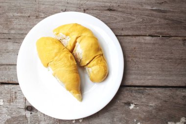 Ahşap arka planda Durian tropik meyvesi