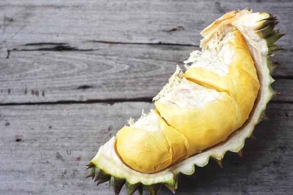 Durian Frutta Tropicale Sfondo Legno — Foto Stock