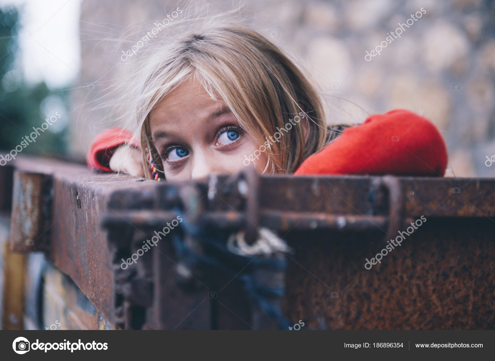 Mädchen blond blaue augen