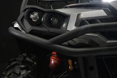 Nonthaburi, Tayland - 6 Nisan 2018: Bangkok Uluslararası Motor Show 2018 Can-am Komutan Max bir macera için tüm arazi sürme tüm gün inşa edildi açık görünüm gösterdi.