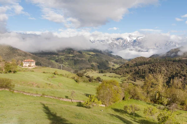 Veduta di Picos de Europa — Foto Stock