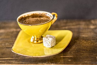 Türk kahvesi-sarı Kupası