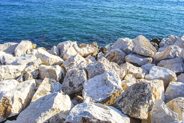 Rocks at the sea — Stock Photo, Image