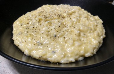 Gorgonzola ve armut risotto